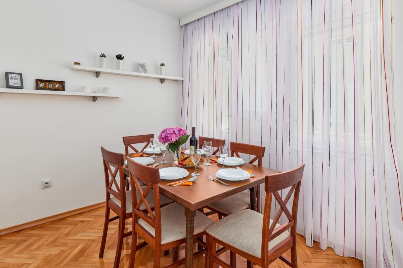 Villa Waikiki Beach House Tivat Exterior foto